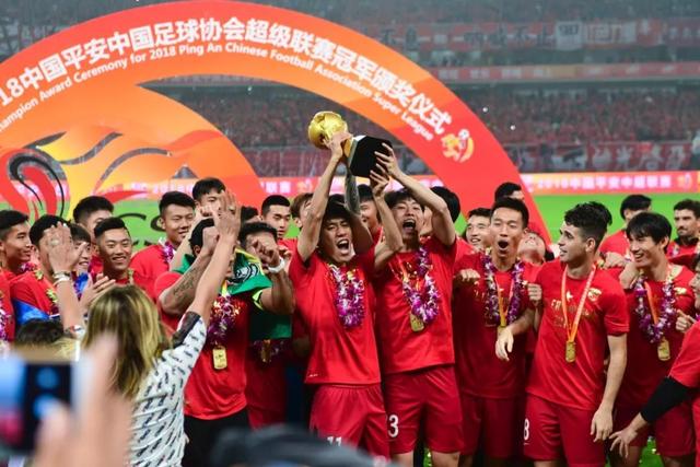 又要来一次？尚帕尼此前对阵尼克斯曾轰进11记三分 今天半场5记